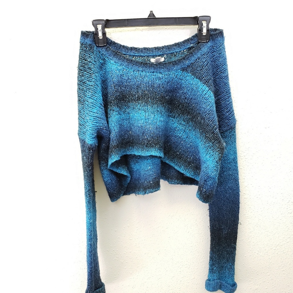 Boote crop sweater